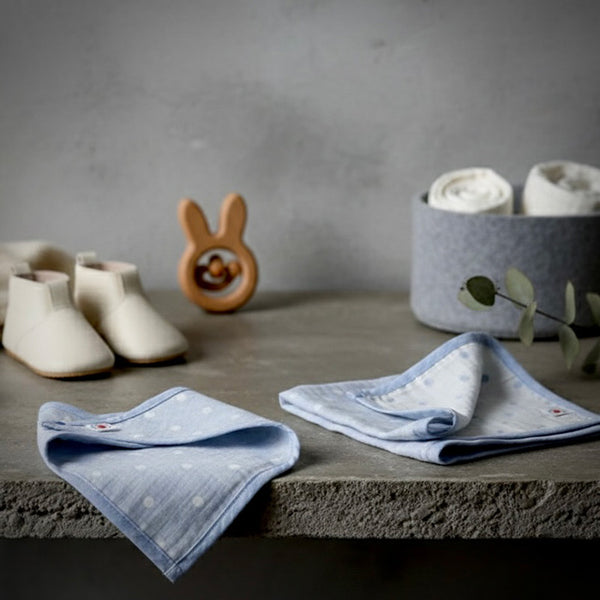 Pokka Kids toxin free blue eczema friendly white organic cotton gauze bandana bib and hanky gift set on luxury gray table